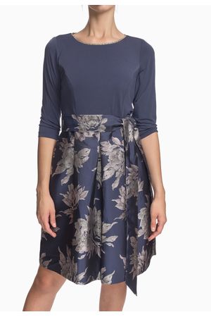 VESTIDO EN TELA METALIZADA