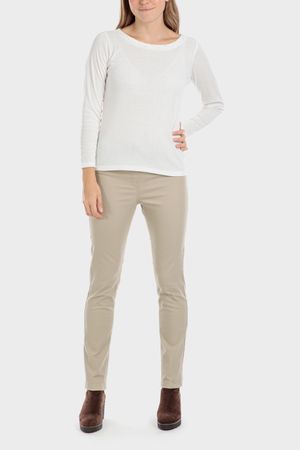 Camiseta básica tachas