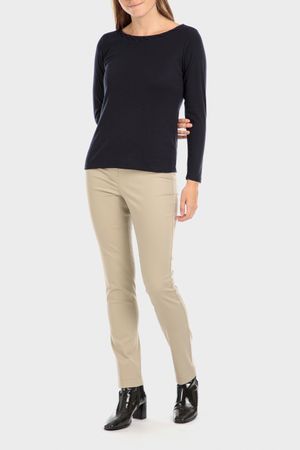 Camiseta básica tachas